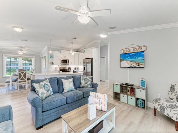 Holmes Beach Vacation Rental- Pool Villa Near Beach One Block Beach